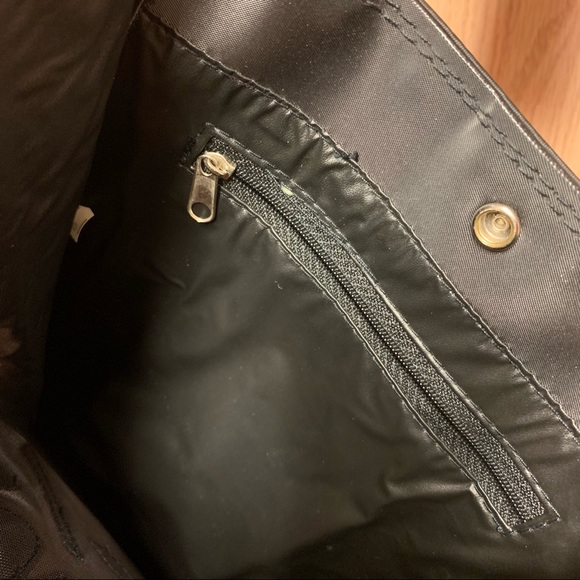 GUC Vintage Black Flower Screen Shoulder Bag - Picture 5 of 16